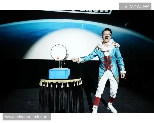 Musiala训练场爆笑瞬间：传球失误变“魔术秀”，队友笑到扶墙