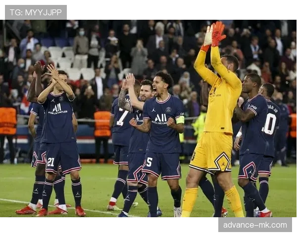 马尔基尼奥斯逆境中挺身而出,助球队士气与竞争力双提升 马尔基尼奥斯逆境中挺身而出,助球队士气与竞争力双提升