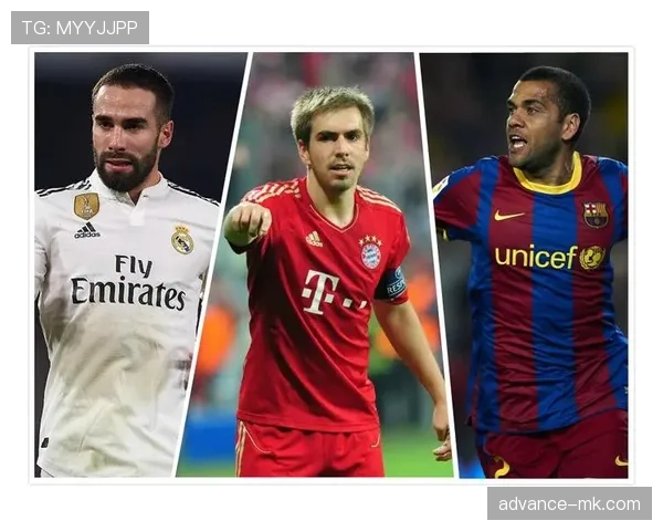 莱万回顾拜仁六冠王辉煌岁月，稳健表现再引球迷热议