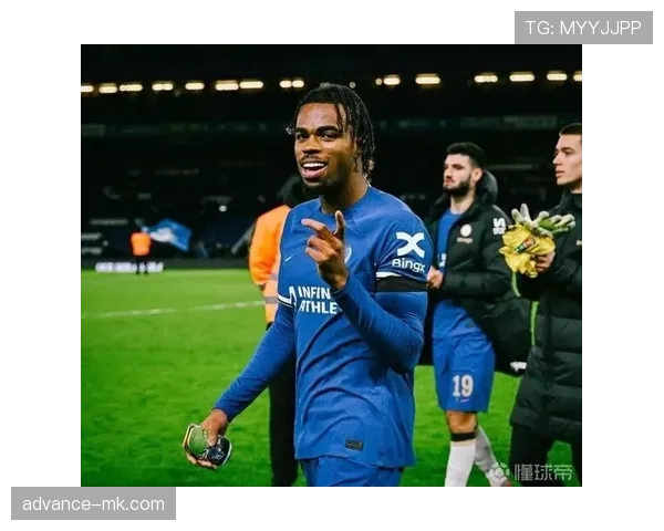 丘库埃梅卡绝杀建功,德甲赛场稳健表现引热议 丘库埃梅卡绝杀建功,德甲赛场稳健表现引热议