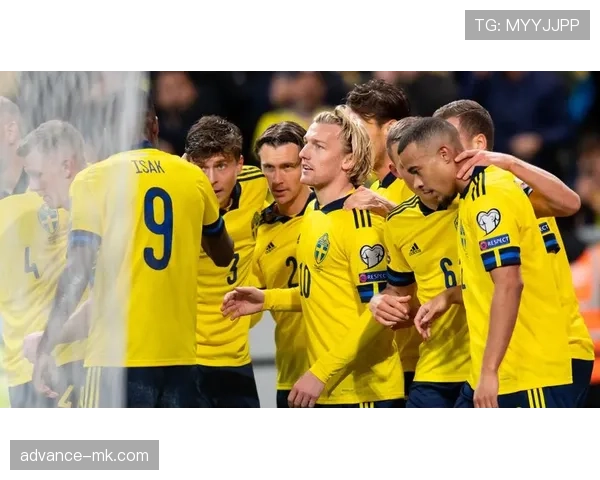 伊萨克禁区跑位分析