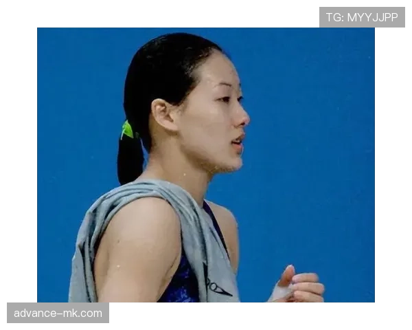 伏明霞私下居然这么谦虚？居然放弃豪宅天天逛菜市场！